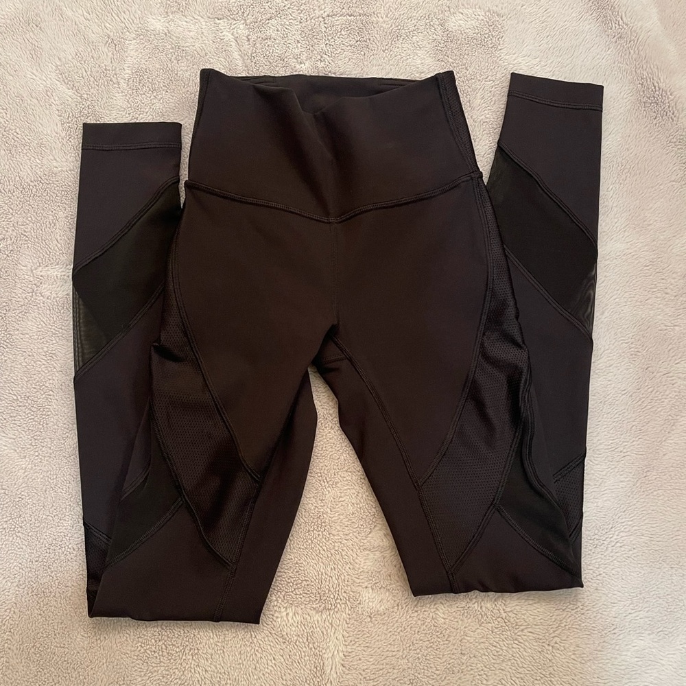 Lululemon leggings 28”